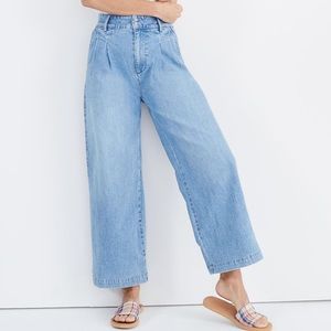 Pleated Wide-Leg Jeans in Kinnon Wash